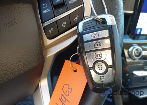 2023 Ford Explorer Limited z USA, uszkodzony, nr VIN 1FMSK7FH0PGA99392